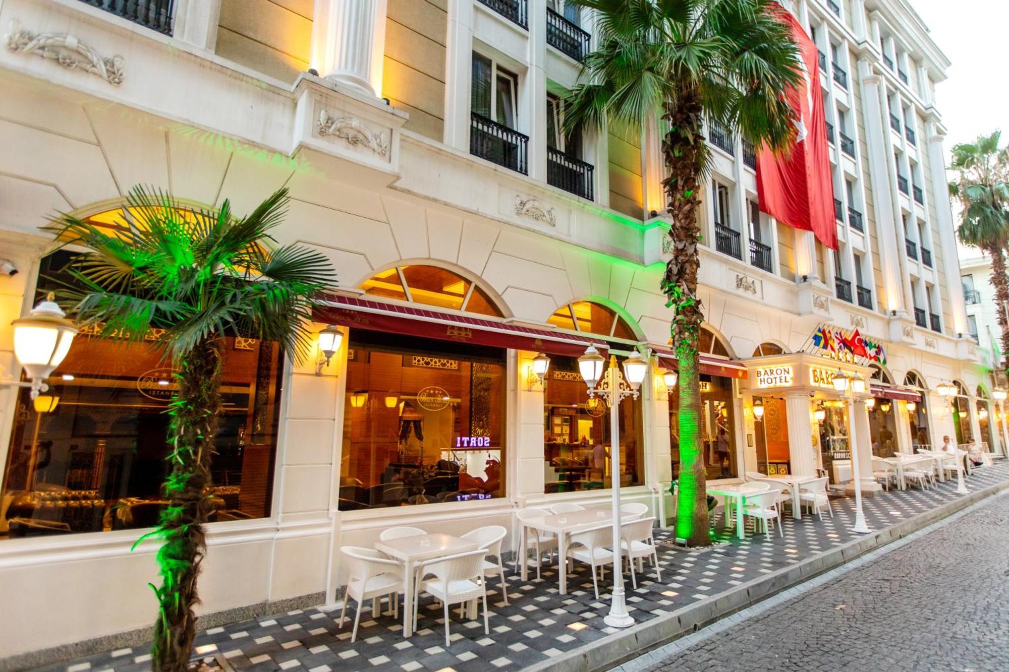 Otel Baron & 4*