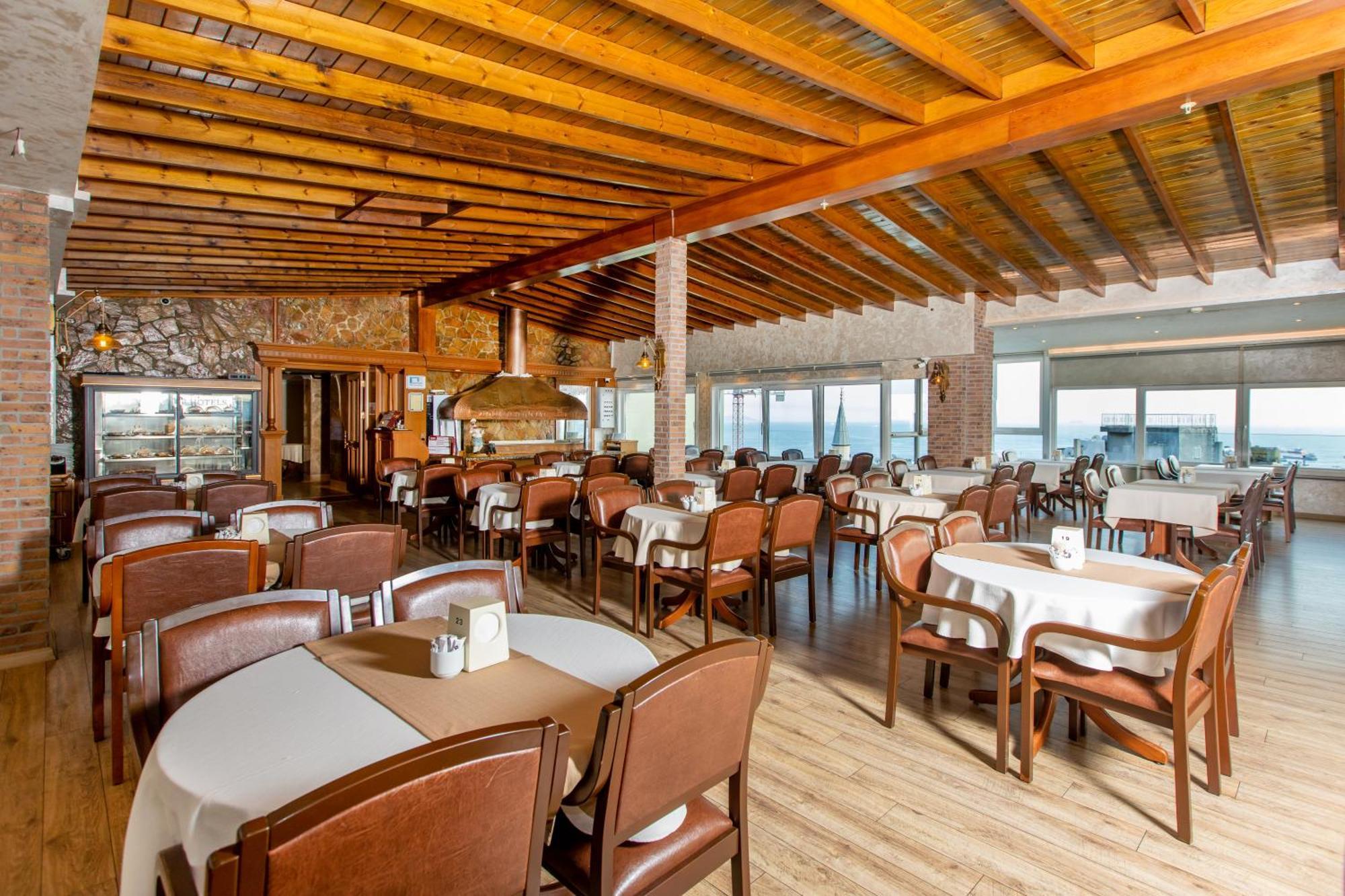 Baron & 4* İstanbul