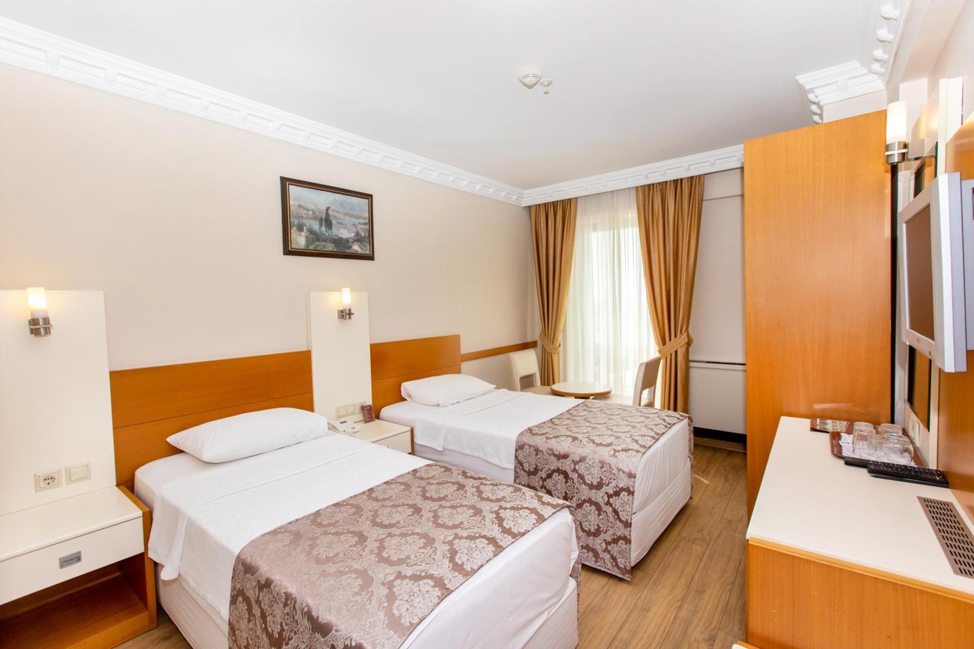 Otel Baron & İstanbul