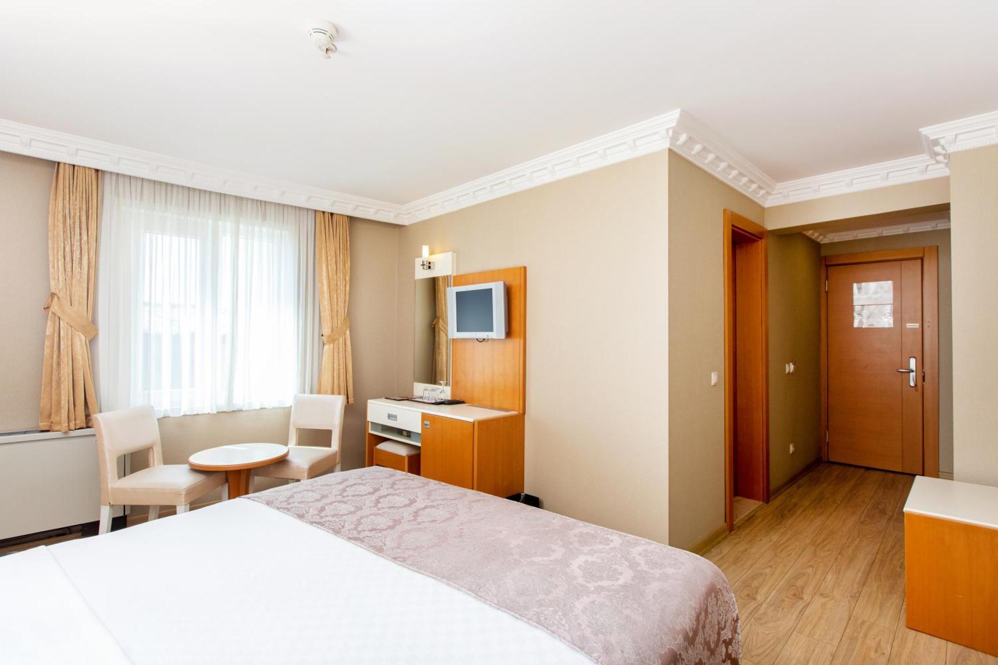 Otel Baron & İstanbul