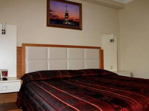 Otel Baron & 4*